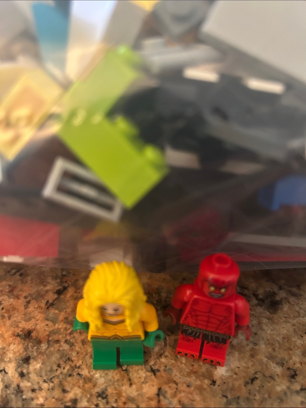 2lbs. Lego misc. pieces with two mini figures, Lot E - Picture 1 of 5